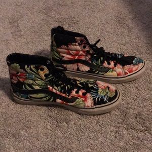 VANS-Sk8 Hawaiian sneakers.
